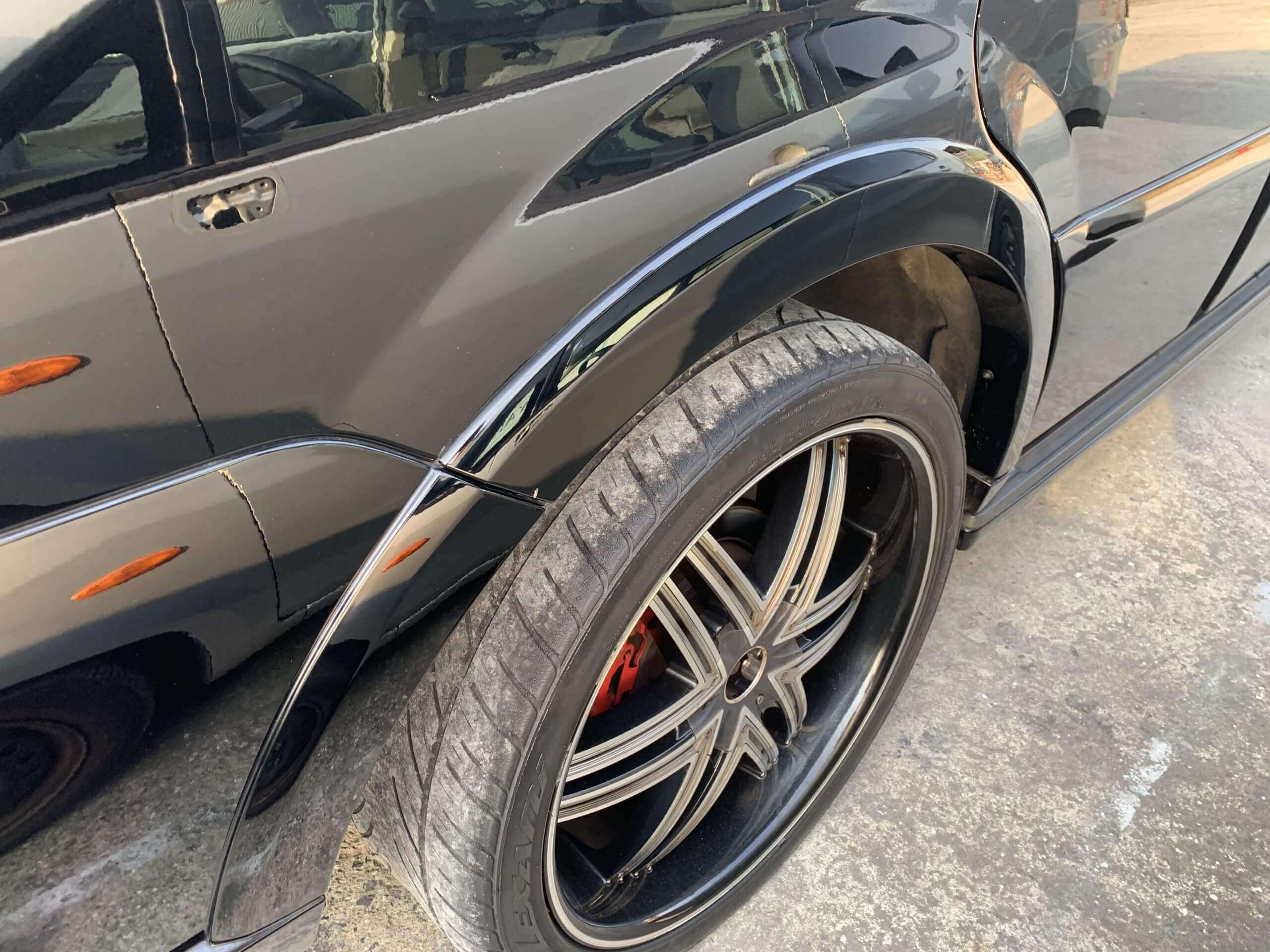 リンカーンナビゲーター板金塗装修理3