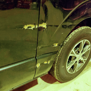 トヨタハイエースの側面 板金塗装修理 熊本市 福岡市で車のキズ ヘコミ修理の板金塗装が必要とする修理の際は サイセイ自動車 にお任せください