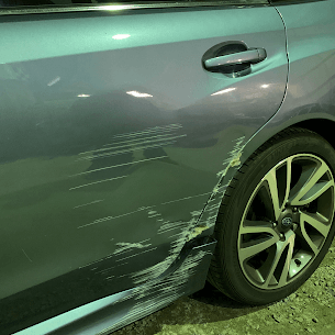 スバルのレヴォーグ板金塗装案件 福岡市南区 福岡市で車のキズ ヘコミ修理の板金塗装が必要とする修理の際は サイセイ自動車 にお任せください